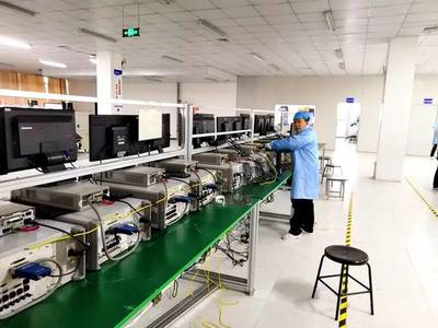 淮北新電子廠首張手機主板誕生，技術研發崗位報名者絡繹不絕